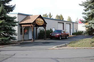 45 SE Bridgeford Blvd, Bend, OR for lease Building Photo- Image 2 of 11