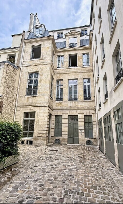 Rue Du Mail, Paris for lease Building Photo- Image 1 of 5