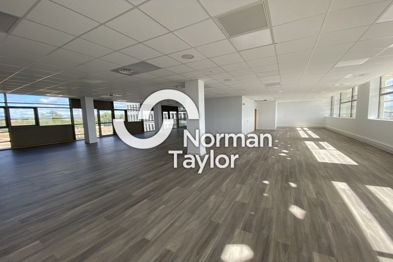 Office in Montpellier for lease Interior Photo- Image 1 of 16