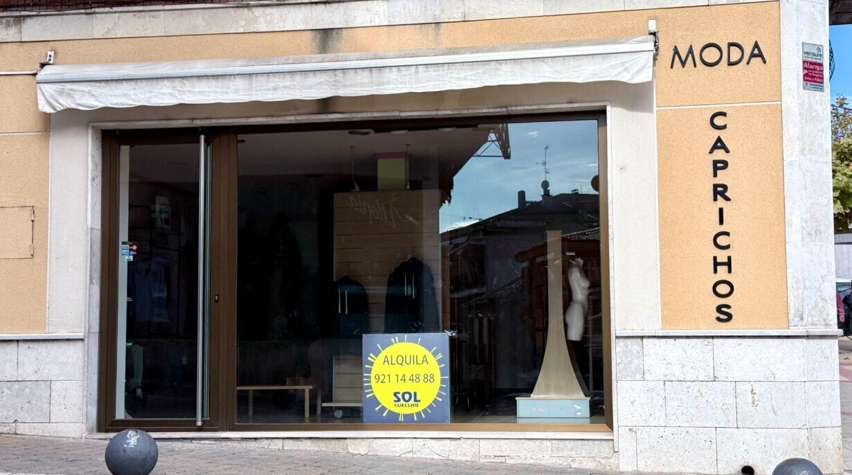 Commerce de détail dans Cuéllar, Segovia à louer Photo intérieure- Image 1 de 4