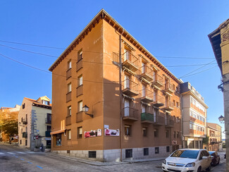 More details for Calle Ventura Rodríguez, 1, San Lorenzo de El Escorial - Multifamily for Sale