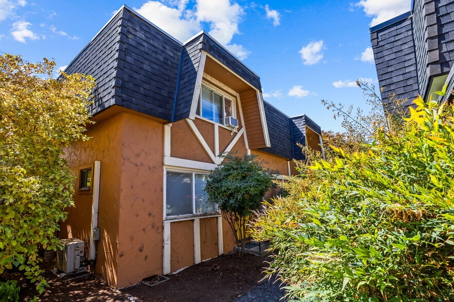 540 Polk St, Eugene, OR à vendre - Photo du bâtiment - Image 3 de 37
