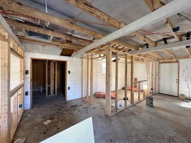 5760 Highway 109 N, Lebanon, TN for sale - Interior Photo - Image 2 of 3