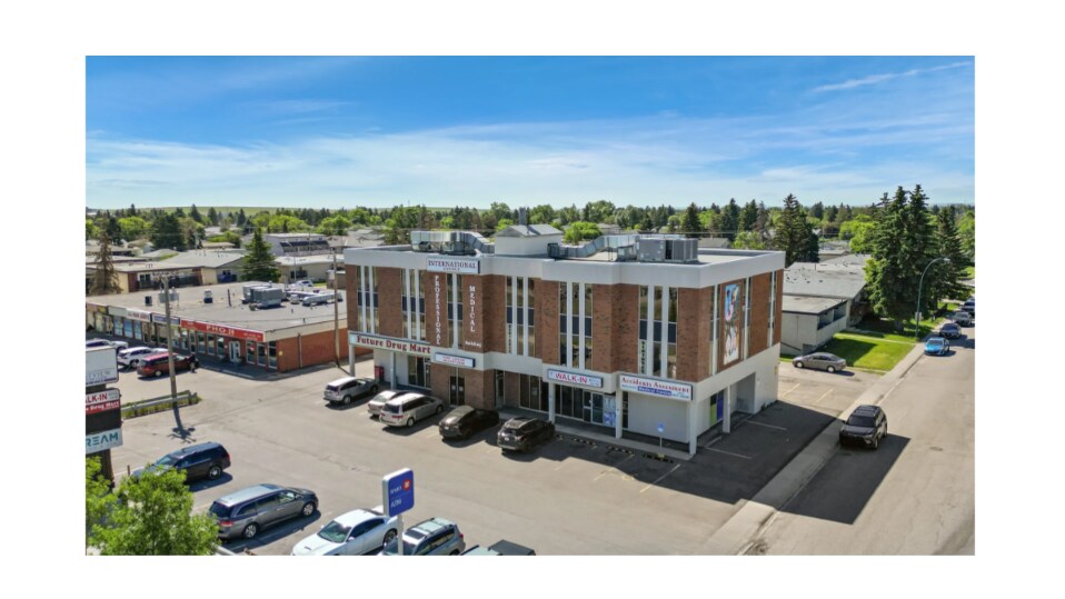 4015 17th Ave SE, Calgary, AB for lease Building Photo- Image 1 of 1