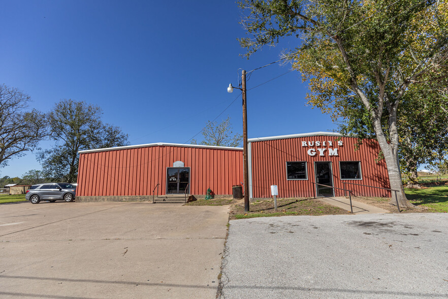 1104 S Masonic St, Bellville, TX à vendre - Photo du bâtiment - Image 2 de 20