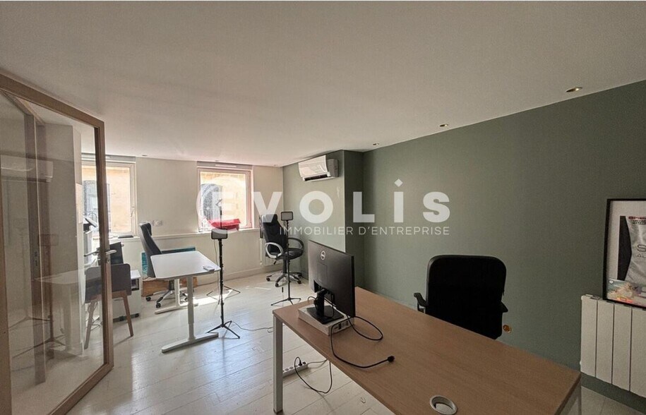 Office in Bordeaux for lease - Interior Photo - Image 3 of 8