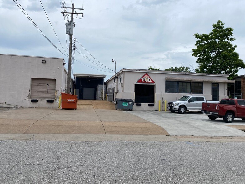 5743 West Park Ave, Saint Louis, MO for lease - Building Photo - Image 2 of 2