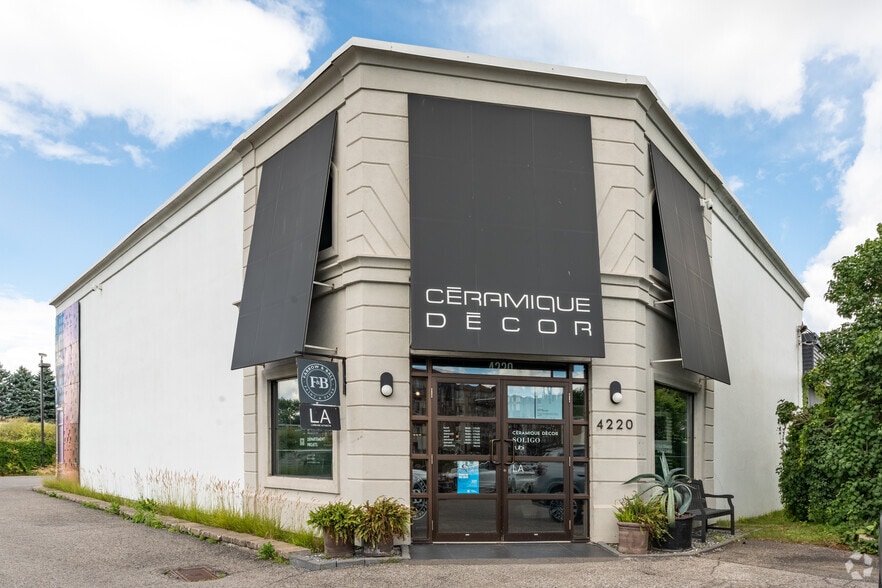 4220 3e Av O, Québec, QC for sale - Building Photo - Image 2 of 2