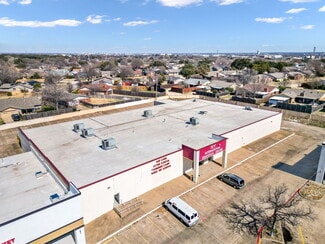 Plus de détails pour 903 W Parker Rd, Plano, TX - Spécialité à vendre