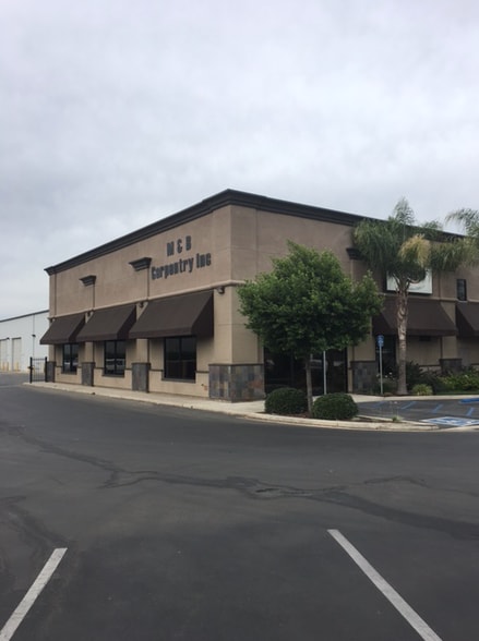 515 Noble Ave, Farmersville, CA for lease - Building Photo - Image 3 of 7