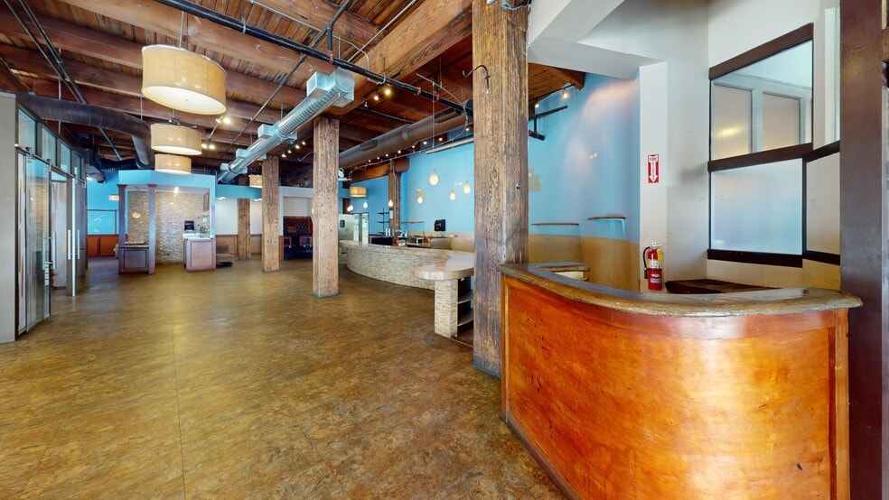 343 W Erie St, Chicago, IL à louer - Photo du bâtiment - Image 3 de 17