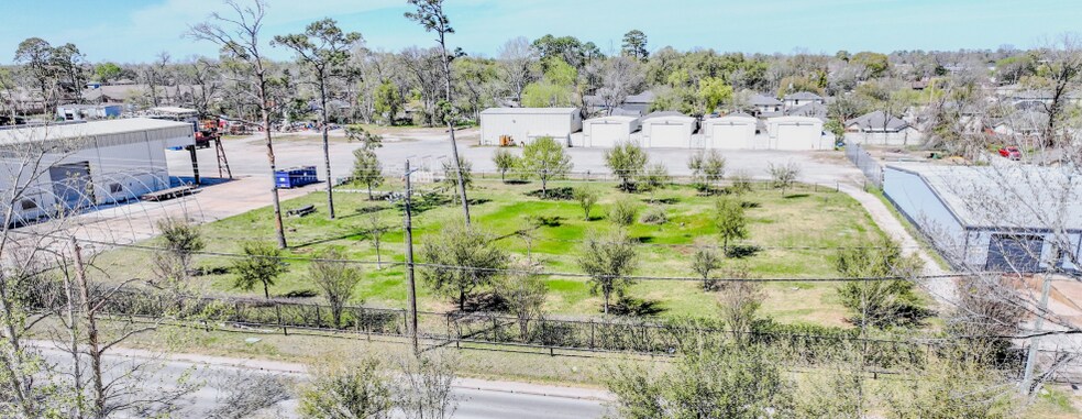 111 Berry Rd, Houston, TX à vendre - Photo du bâtiment - Image 1 de 1