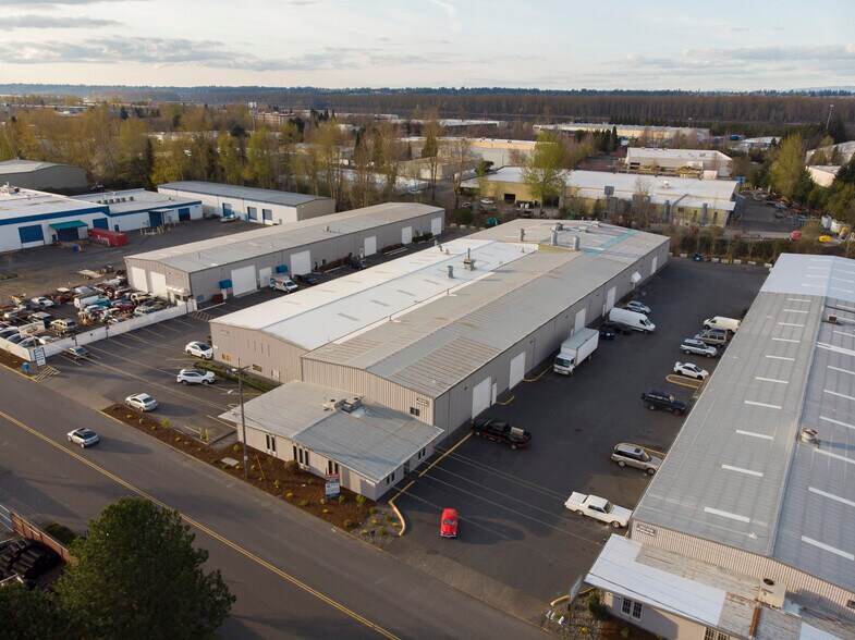 12683-12689 NE Whitaker Way, Portland, OR à louer - Photo du bâtiment - Image 2 de 6