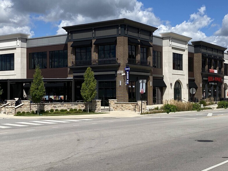 300 N Green St, Brownsburg, IN à louer - Photo du bâtiment - Image 1 de 2