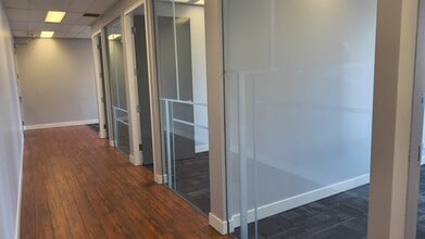 409 Granville St, Vancouver, BC for lease Interior Photo- Image 2 of 3