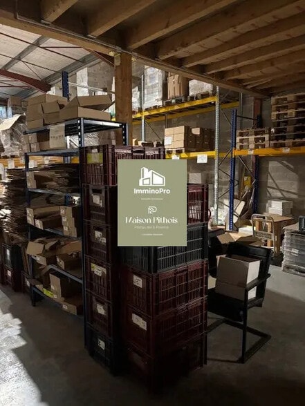 Industrial in Aix-en-Provence for lease - Interior Photo - Image 2 of 5