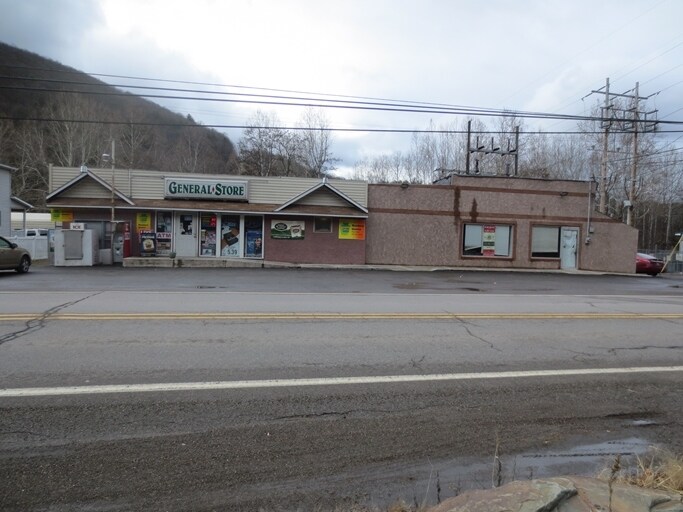154-156 State Route 239, Shickshinny, PA à vendre Photo du bâtiment- Image 1 de 15