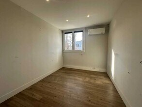 Bureau dans Aix-en-Provence à louer Photo intérieure- Image 2 de 6