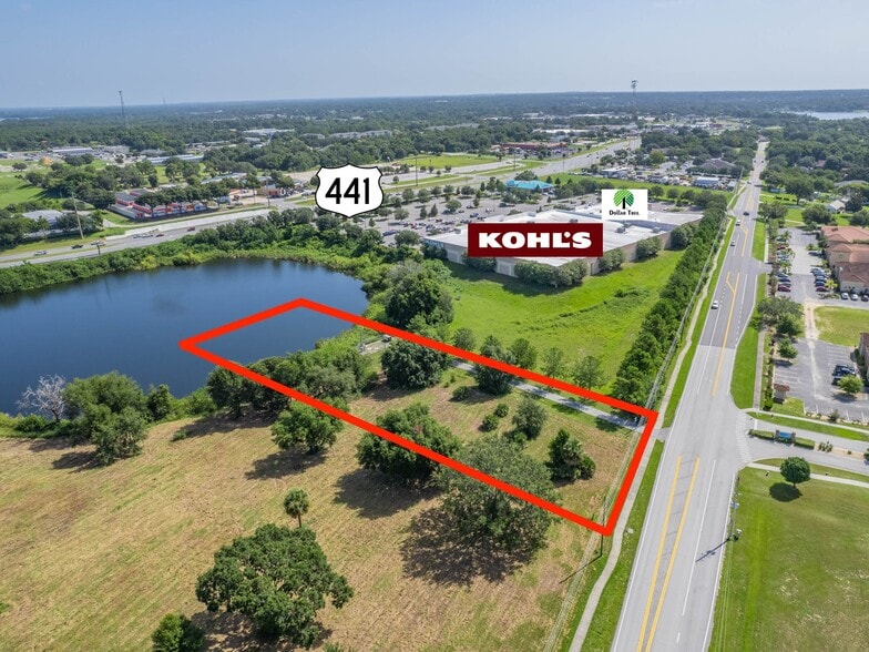 000 Dora Ave, Tavares, FL for sale - Building Photo - Image 3 of 15