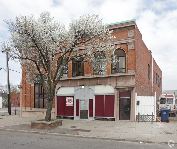 904-908 Broadway St, Buffalo, NY à vendre - Photo du bâtiment - Image 2 de 2
