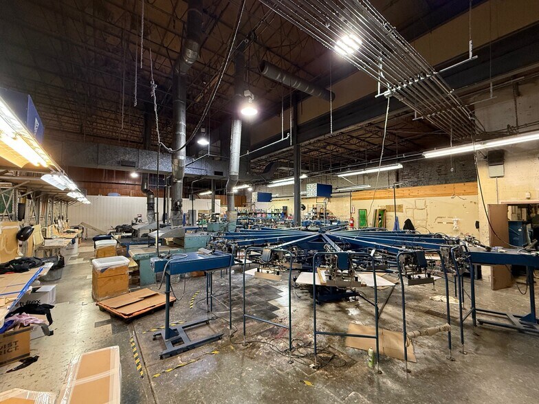 4949 N Western Ave, Chicago, IL à vendre - Photo du bâtiment - Image 3 de 17