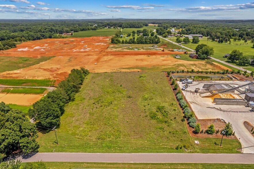 126 Iredell ave, Troutman, NC à vendre - Aérien - Image 2 de 5