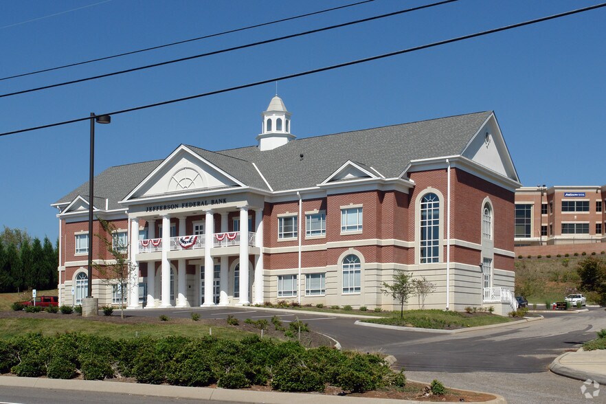 6501 Kingston Pike, Knoxville, TN à louer - Photo principale - Image 3 de 17
