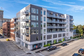 Plus de détails pour 211 W Mineral St, Milwaukee, WI - Commerce de détail à louer