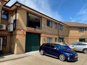 Unit 7 Stockingswater Lane, Enfield for lease Building Photo- Image 1 of 4