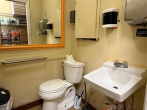 345 Washington Ave, Brentwood, NY à louer Photo intérieure- Image 2 de 9