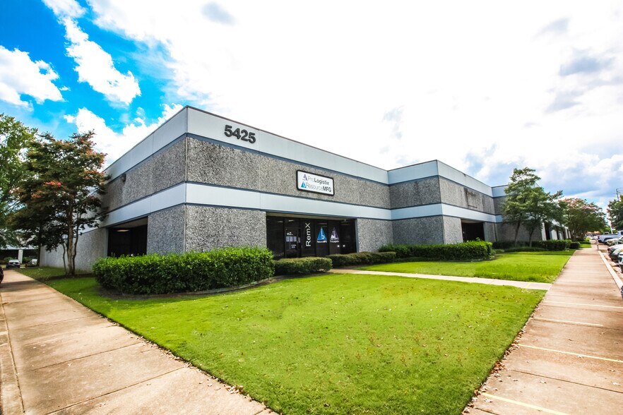 5425 E Raines Rd, Memphis, TN à louer - Photo du bâtiment - Image 3 de 3