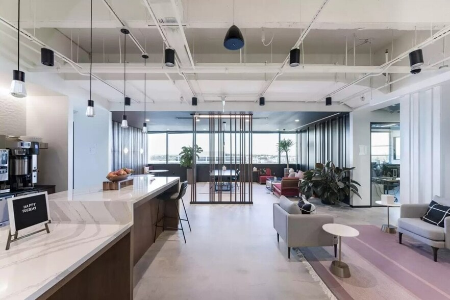 7000 Central Pky NE, Atlanta, GA for lease - Interior Photo - Image 3 of 10
