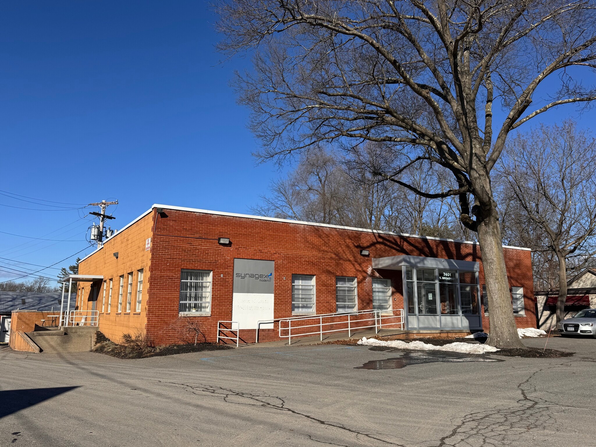 7401 S Broadway, Red Hook, NY for sale Primary Photo- Image 1 of 32