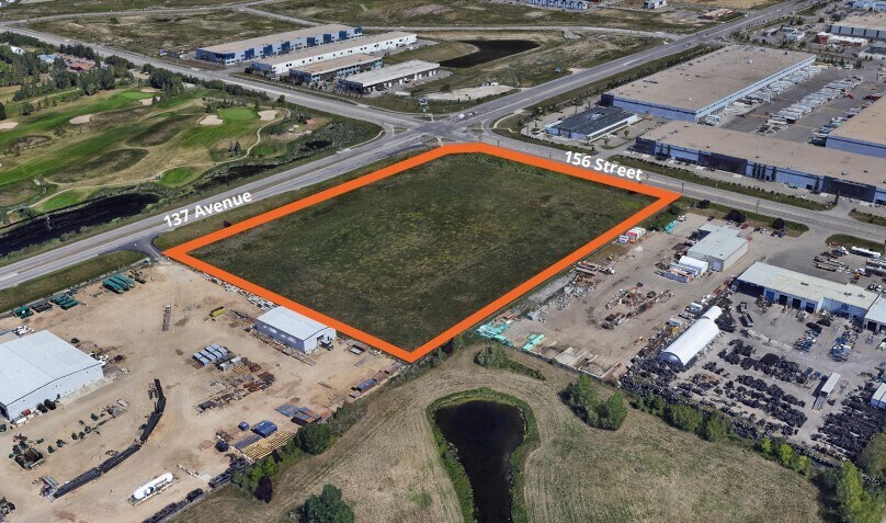 13560 156 St NW, Edmonton, AB à vendre Photo du bâtiment- Image 1 de 2