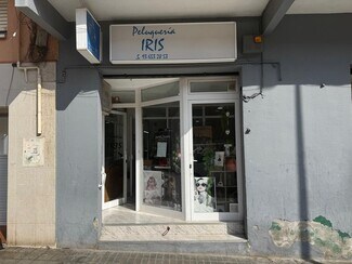 Plus de détails pour Multi-résidentiel à vendre