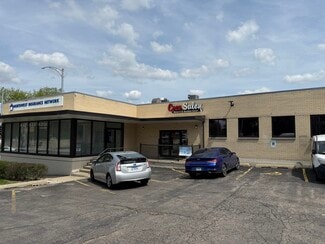 Plus de détails pour 1 S Liberty St, Elgin, IL - Flex à vendre