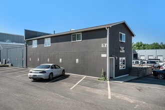 170 SW 2nd St, Loveland, CO à louer Photo intérieure- Image 2 de 11