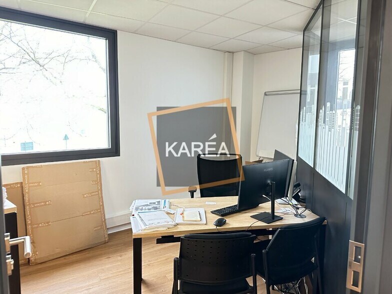 Office in Serris for sale - Interior Photo - Image 2 of 13