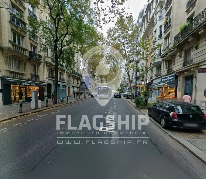 Commerce de détail dans Paris à louer - Photo du bâtiment - Image 3 de 3