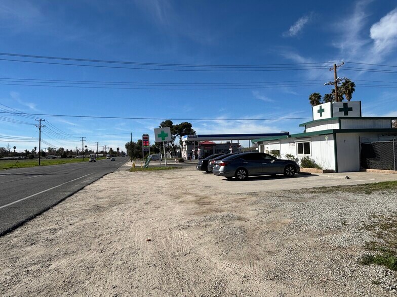 44518 Florida Ave, Hemet, CA à vendre - Photo du bâtiment - Image 3 de 7