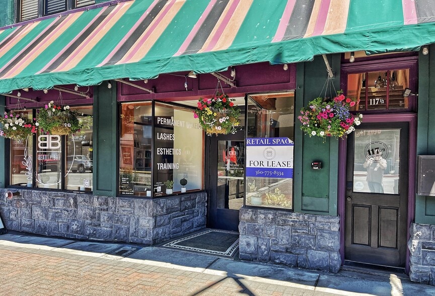 117 E 1st St, Port Angeles, WA for lease - Building Photo - Image 1 of 13