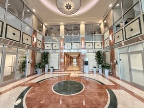 8200 NW 41st St, Miami, FL for lease Interior Photo- Image 2 of 17