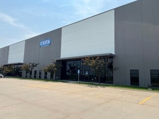 Plus de détails pour 200 SE 37th St, Grimes, IA - Industriel à louer