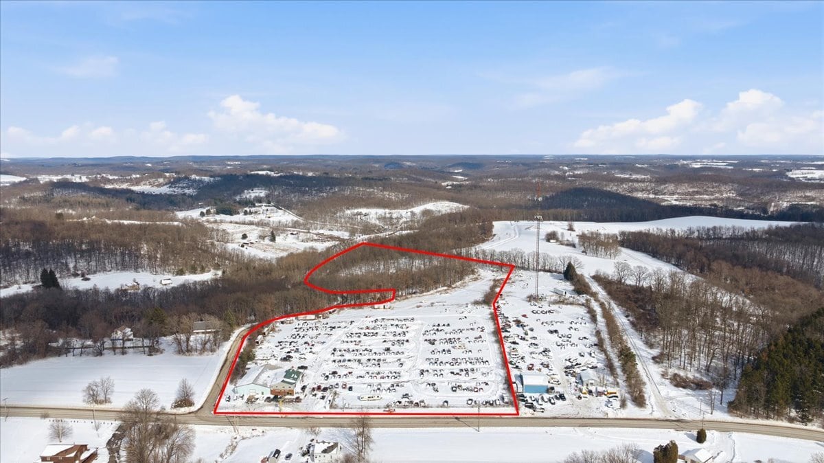 735 Perry Hwy, Harmony, PA for sale Primary Photo- Image 1 of 20