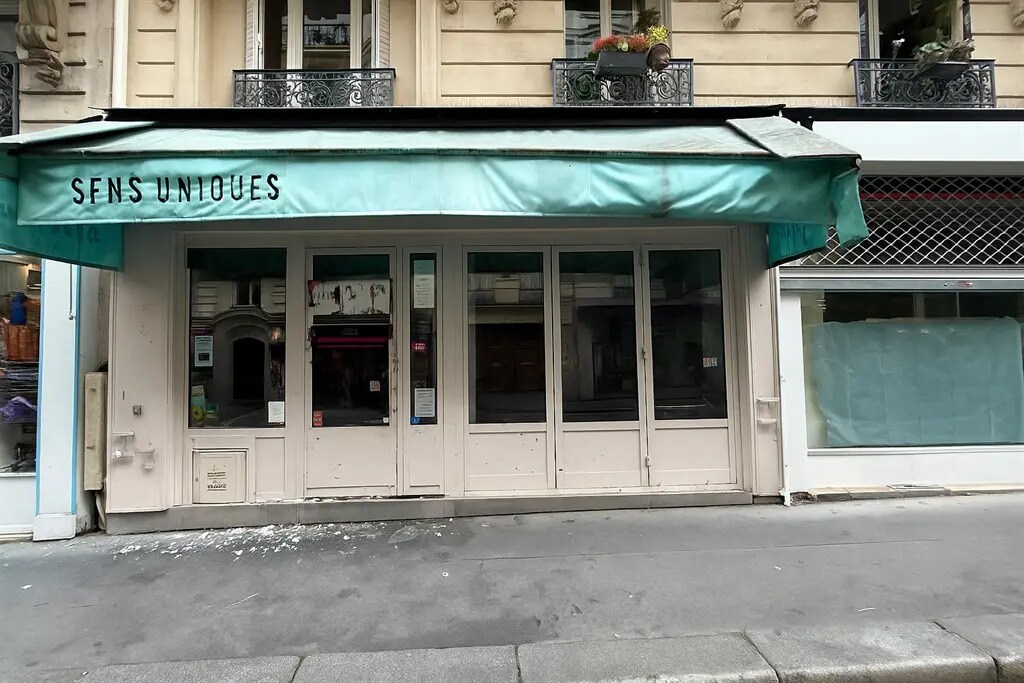 Commerce de détail dans Paris à louer Photo du bâtiment- Image 1 de 4