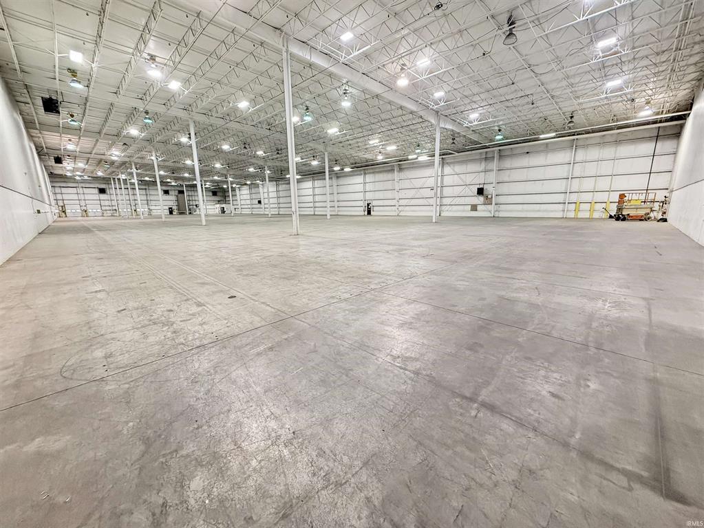 1000 S Saint Charles St, Jasper, IN for lease Interior Photo- Image 1 of 6