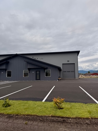 Plus de détails pour 3092 W Bellanca Ct, Hayden, ID - Industriel à louer
