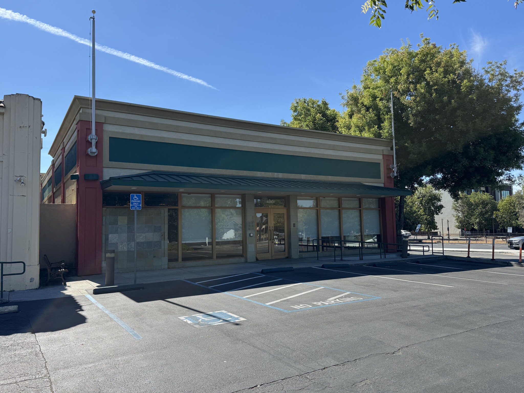 400 S San Antonio Rd, Los Altos, CA for lease Building Photo- Image 1 of 2