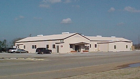 228 Texas Ave, Hooks, TX à louer - Photo du bâtiment - Image 1 de 21