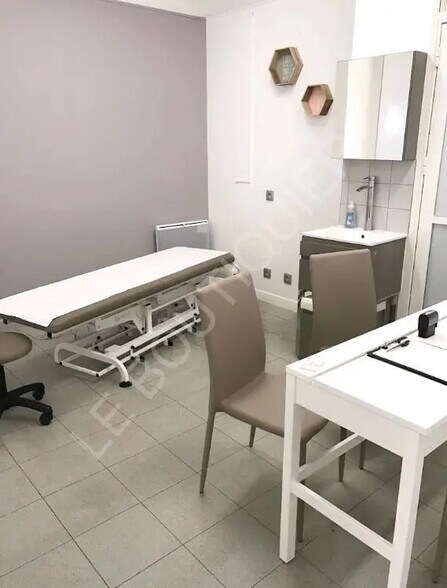 Commerce de détail dans Paris à vendre - Photo intérieure - Image 2 de 4